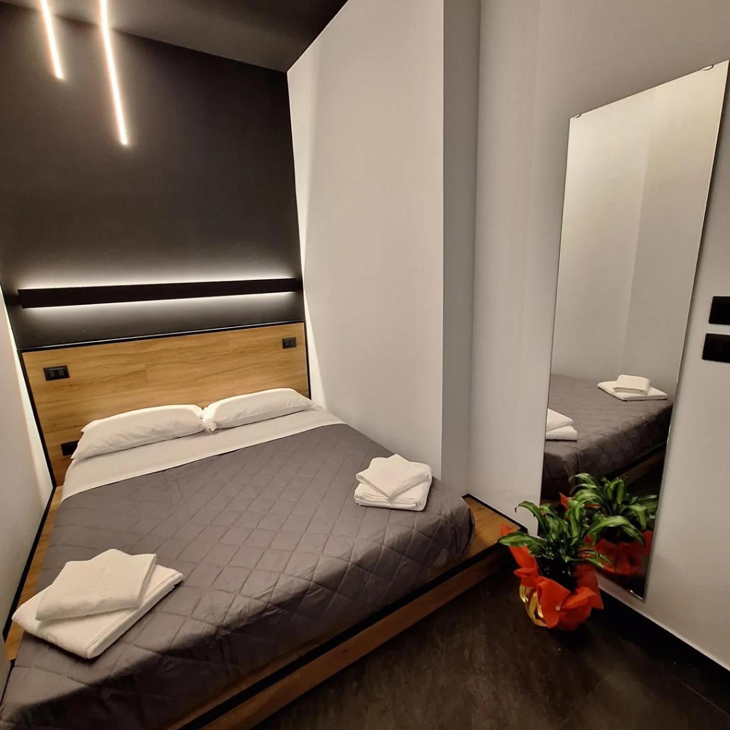 Guest house Dark & Light & Luxury *