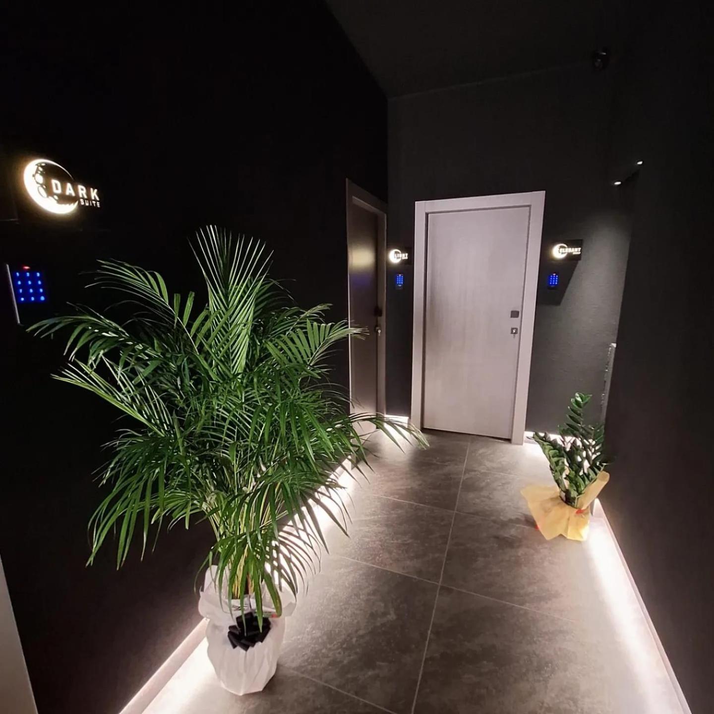 Guest house Dark & Light & Luxury *