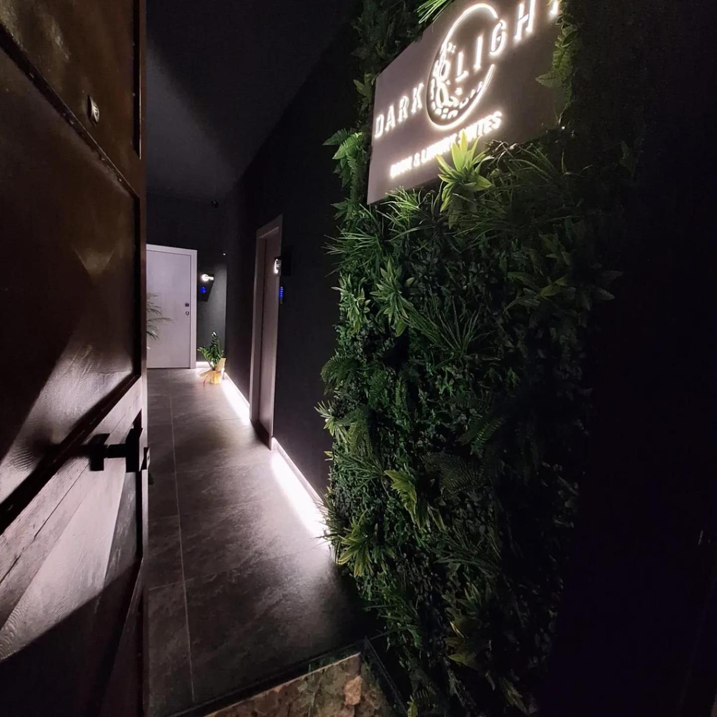 Dark & Light & Luxury * Catania